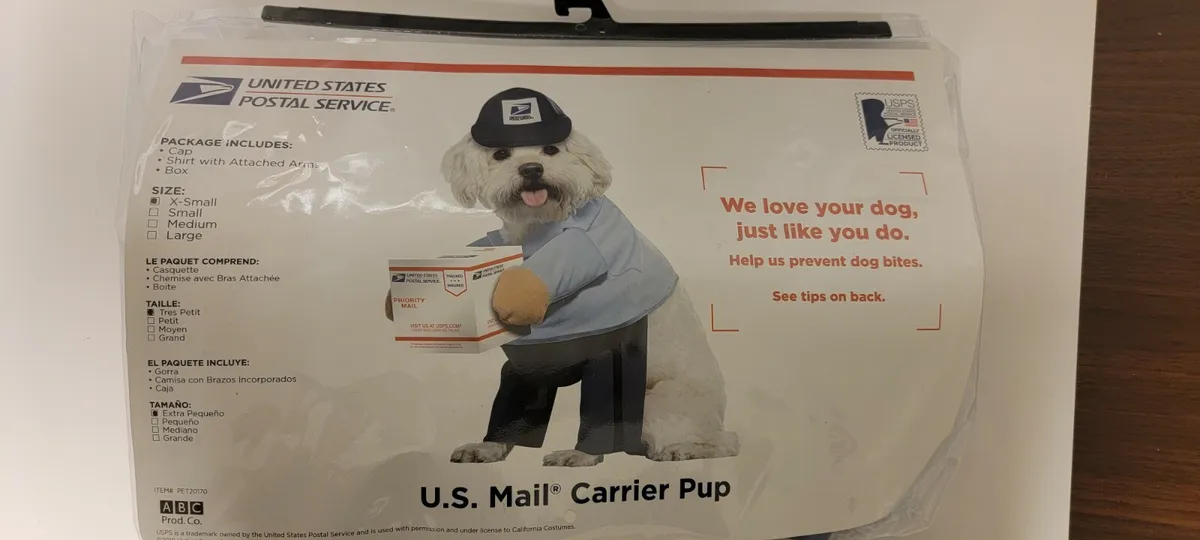 Adult mail carrier costume Ssf escort