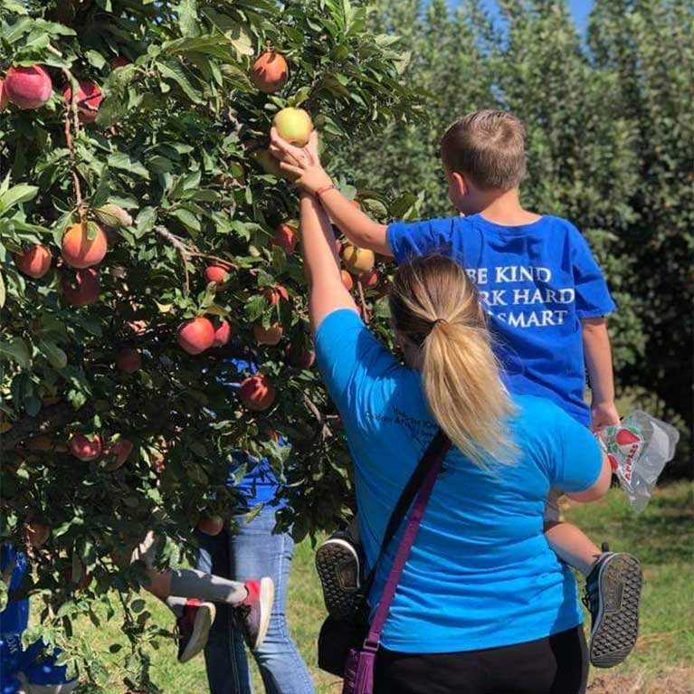 Apple picking for adults Bootygirl porn