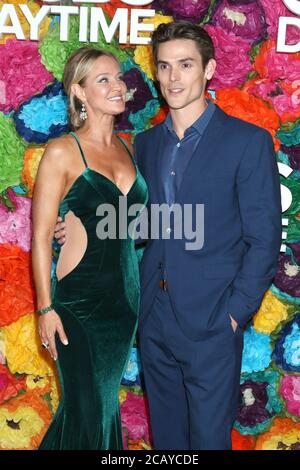 Are mark grossman and sharon case still dating First anal dp