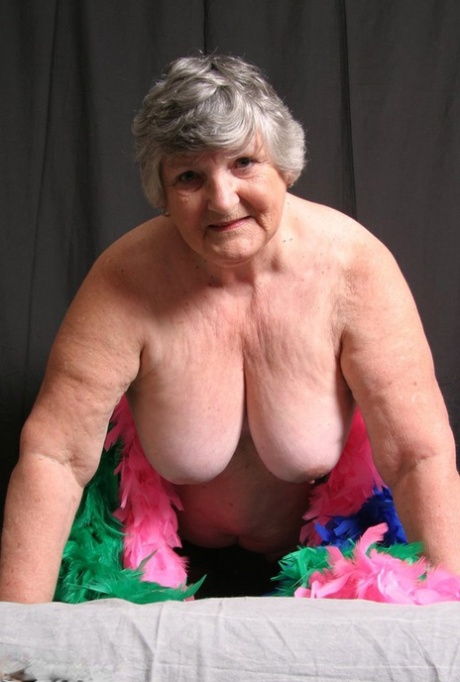 Big granny tits nude Size zone fetish