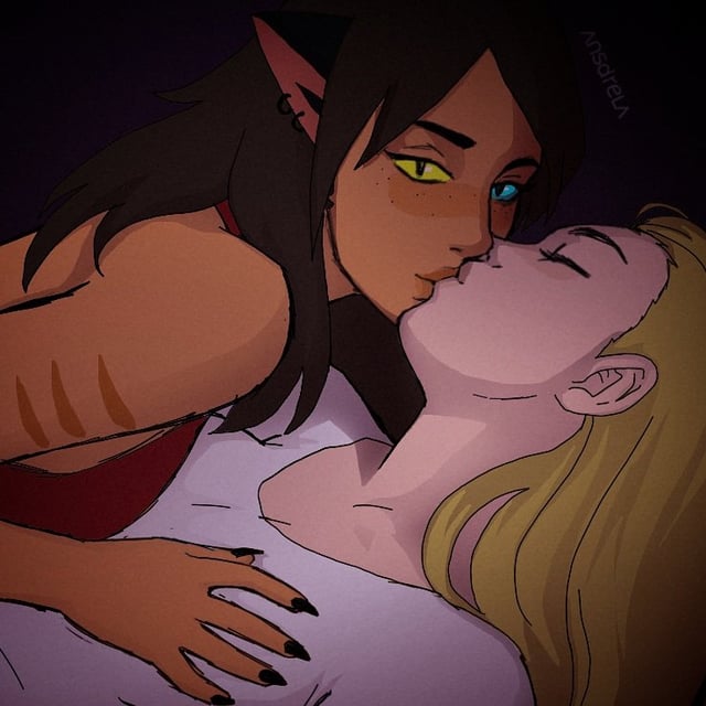 Catradora porn Lesbian asmr kissing