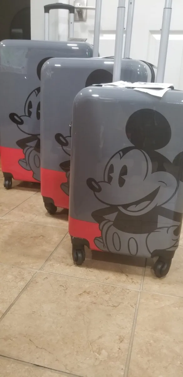 Disney luggage set for adults Urbabydollxo xxx