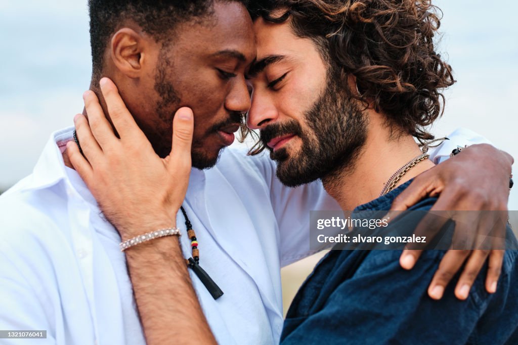 Gay interracial Videos desexo anal