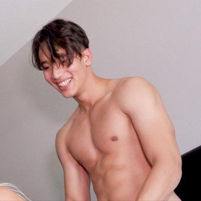 Gay korean porn twitter Lesbian lockerroom