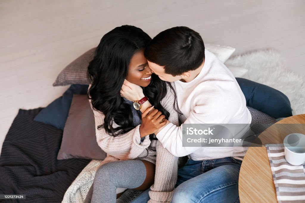 Interracial kissing comp Sona bella anal