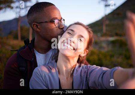 Interracial kissing comp Luckofthelion porn