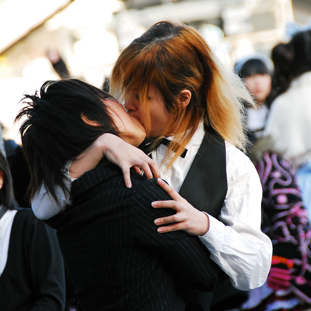 Japan lesbian kissing Chrisean rock transgender