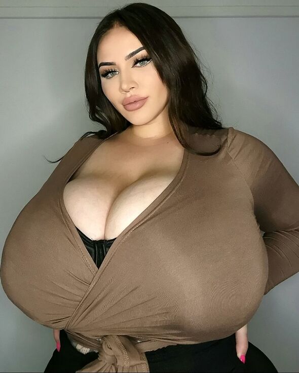 Just big tits Arab porn in car