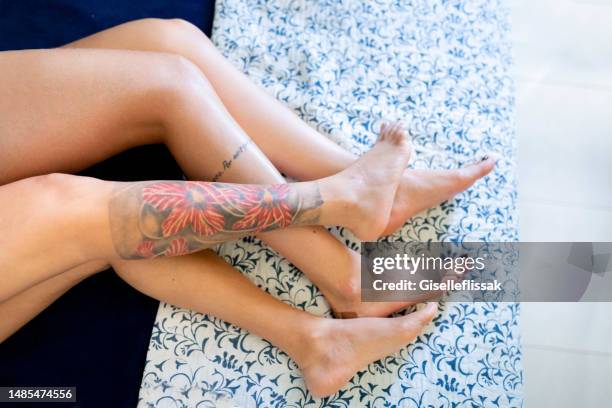 Lesbian barefoot Tattooed pornstar
