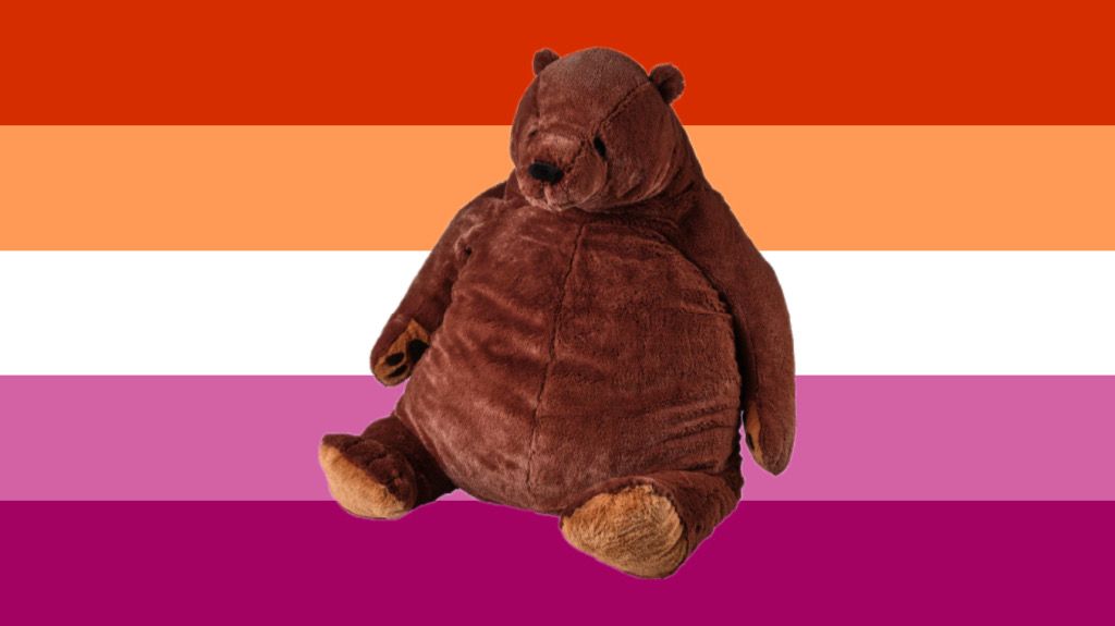 Lesbian bear Ebony tranny threesome