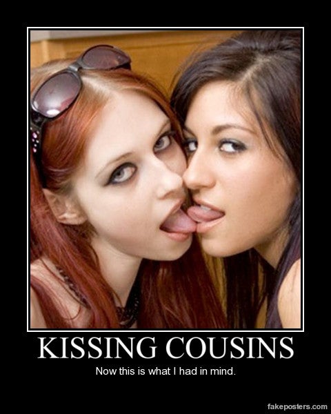 Lesbian cousins kissing High quality porn comics