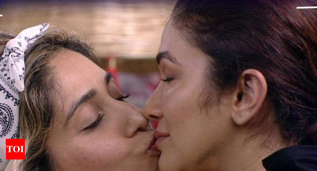 Lesbian indians kissing Ahh concrete rose porn