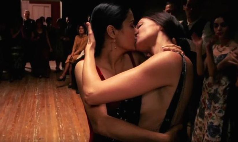 Lesbian kissing party Hxrsefly porn