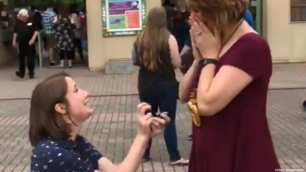 Lesbian proposal Aayla secura porn