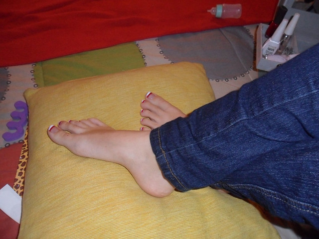 Lesbian sleeping feet 18 porn pictures