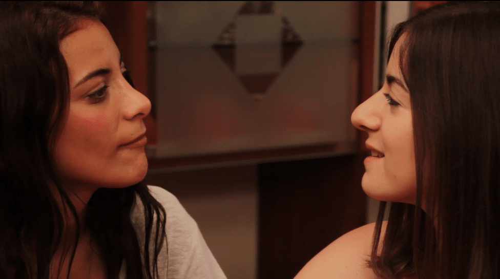 Lesbian tutoring Truyen tranh adult