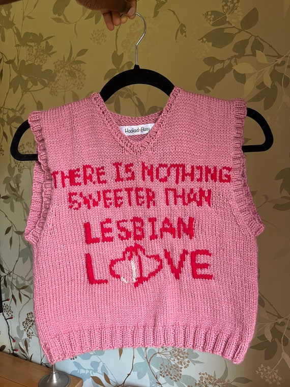 Lesbian vest Urns for two adults