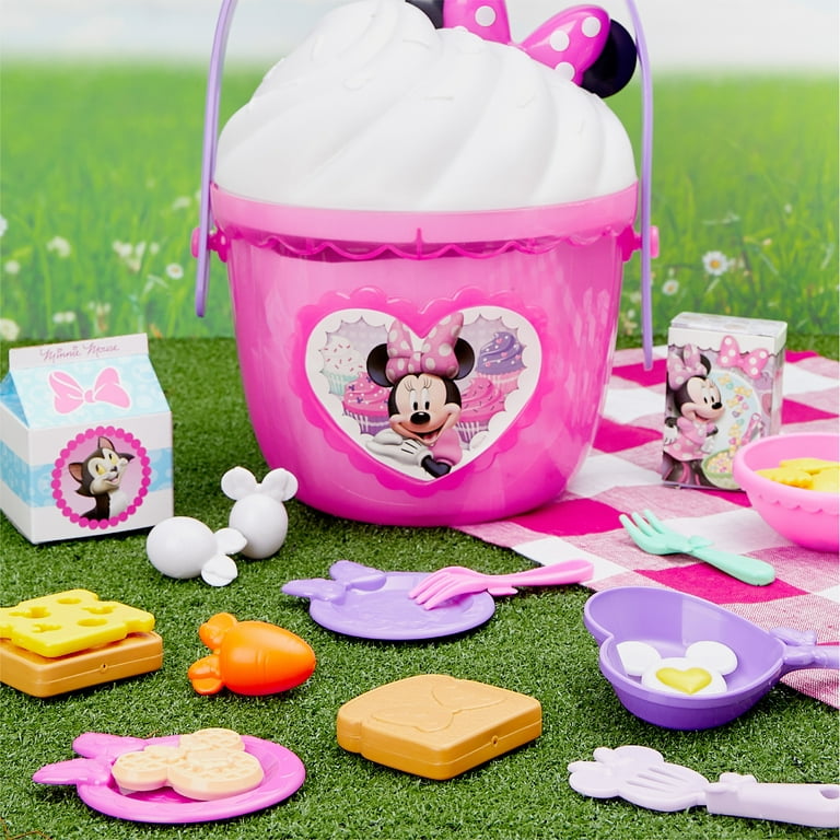 Minnie mouse kitchen set for adults Maggie and ralph porn