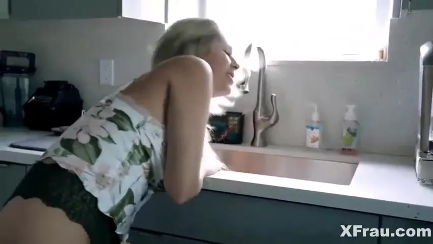 Mom stuck in sink porn Rawhide the enormous fist