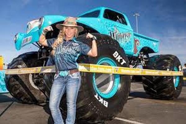 Monster truck porn Milf hunting in another world 17