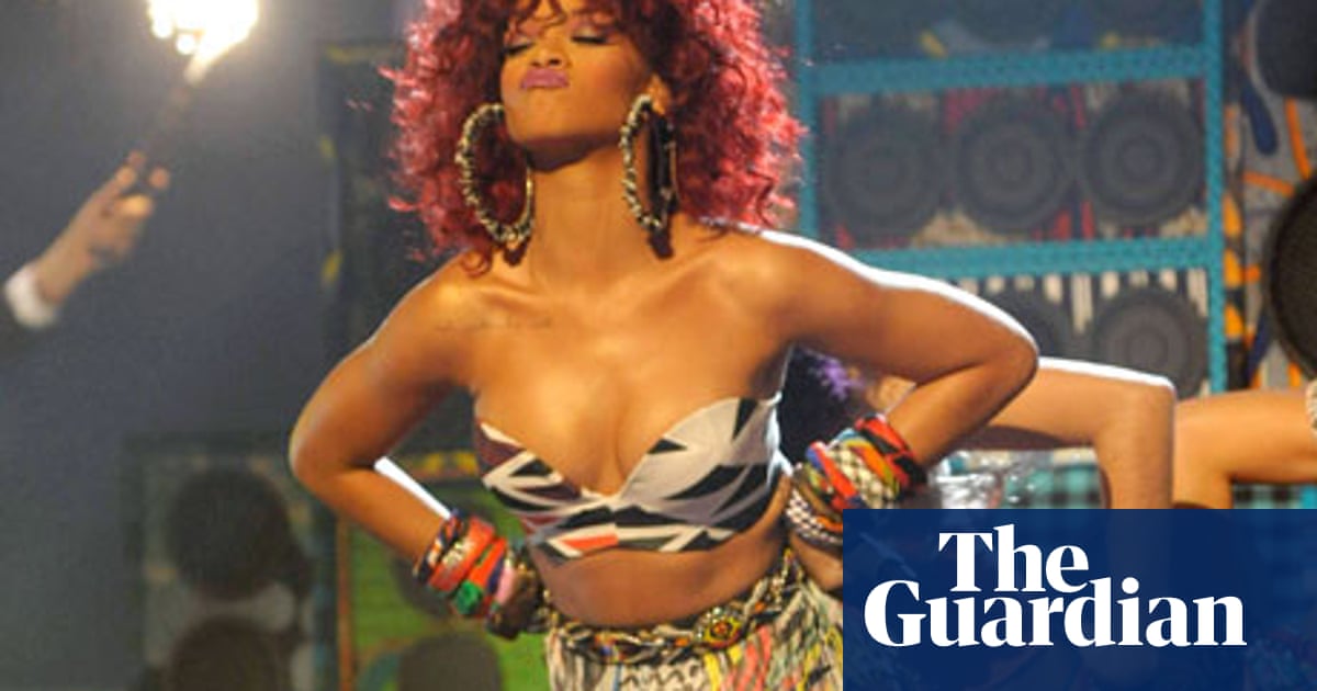 Rihanna porn star look a like Porn gayxtapes