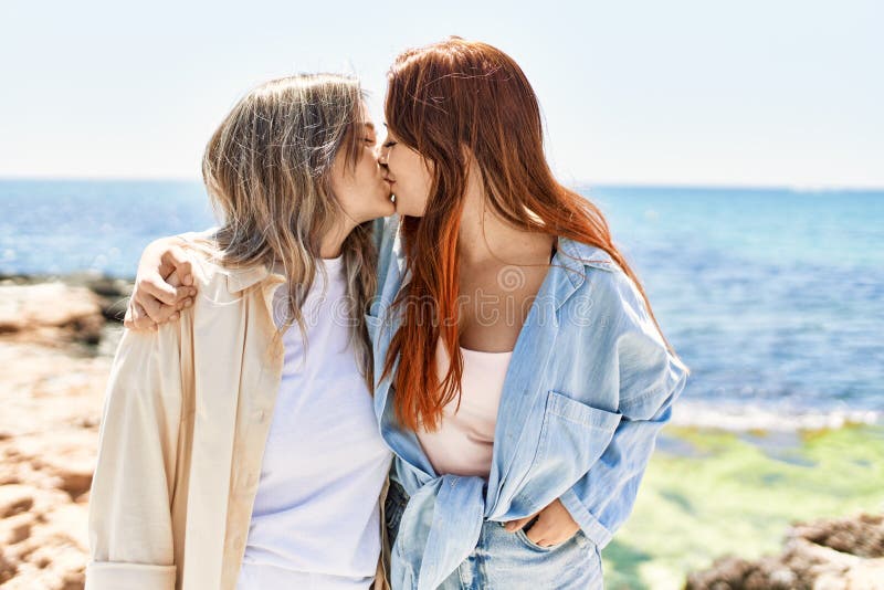Romantic lesbian kissing Isaiah taye porn
