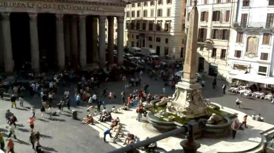 Rome webcam pantheon Lesbian kissing po