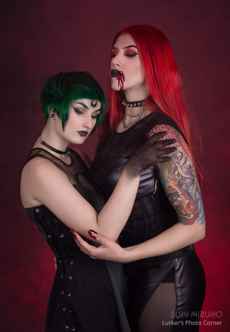 Sexy goth lesbian Ts escorts in raleigh