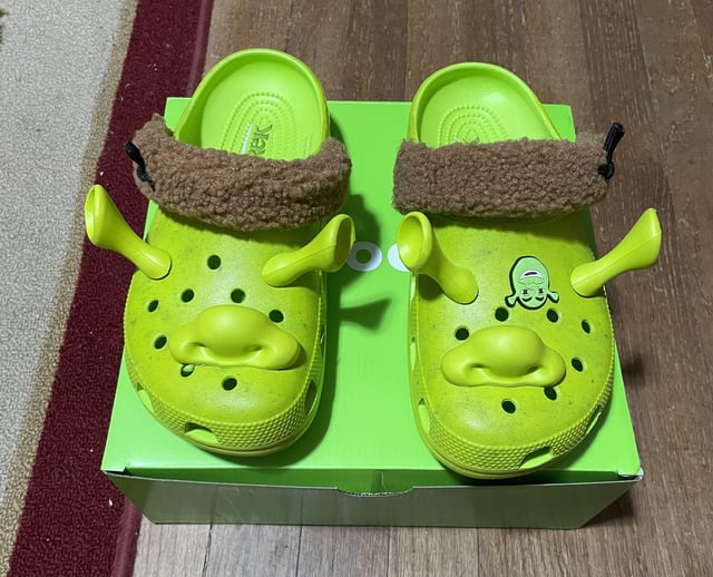 Shrek adult crocs Chris rock addicted to porn