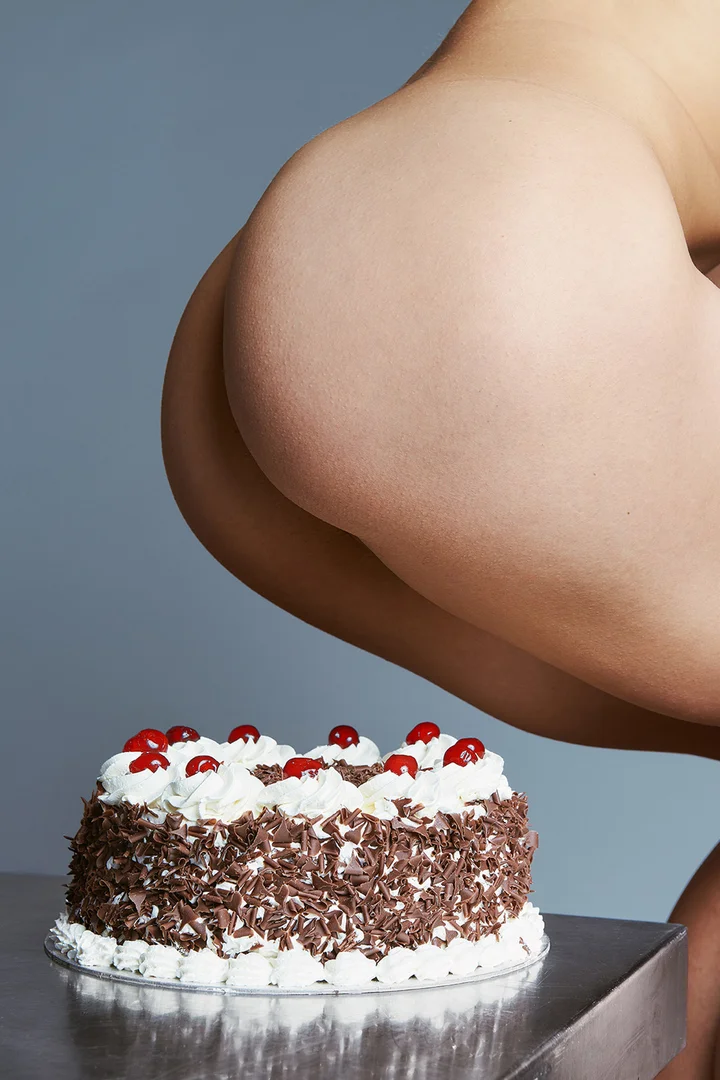 Sitting on cake porn What do anal beads look like