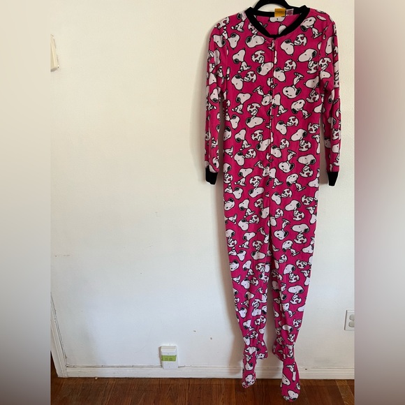 Snoopy onesie pajamas for adults Is peso pluma dating becky g