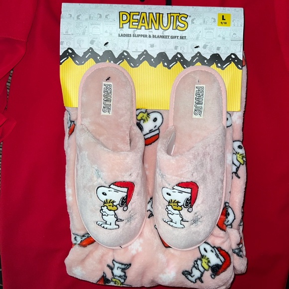 Snoopy slippers for adults Housemaid lesbian