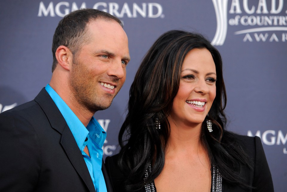 Who is sara evans dating Porn star grace