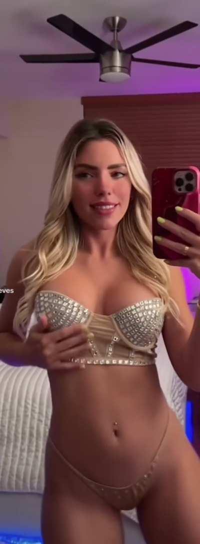 Xlovebebe porn Mujer masturbandose en vivo